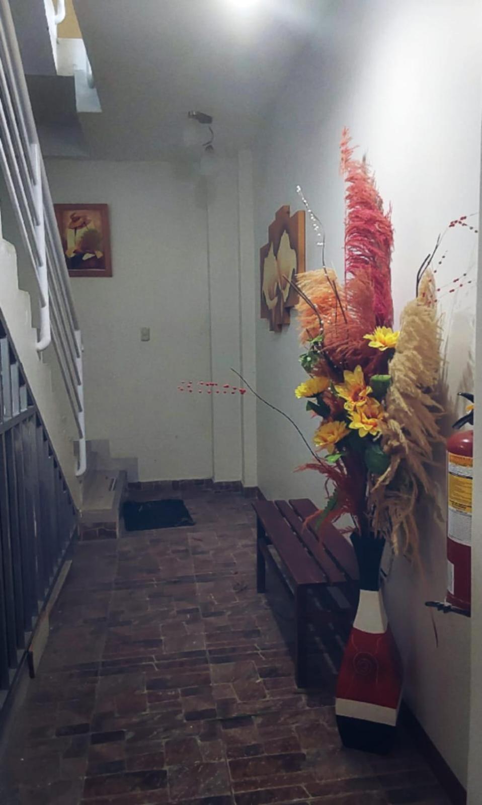 Hospedaje Residencial Los Fresnos - Miraflores Пиура Екстериор снимка